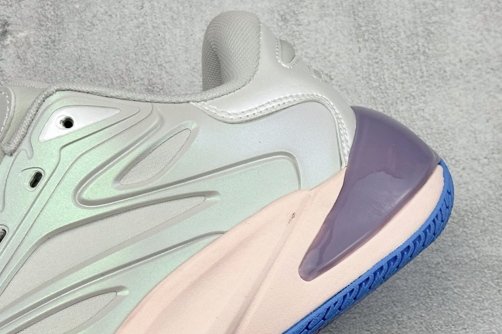 Reebok Angel Reese 1 “Mebounds” 锐步安吉尔里斯一代舒适百搭篮球鞋 从健身