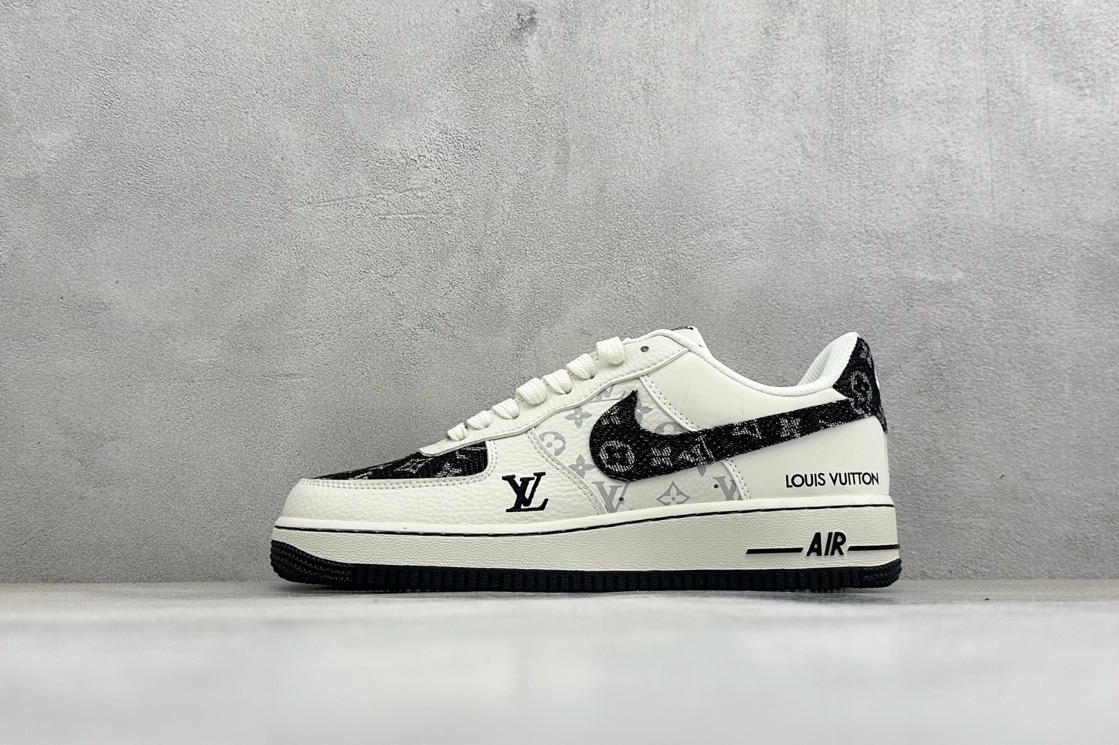 NO:832682,Local terminal store SC version of Nike Air Force 1'07 Low LV co-branded Air Force 1 low-top casual sneakers #original last original cardboard Original sole Built-in full-length air cushion Ultra-high cleanliness Perfect details Item number NH0601-602 Size 36 36.5 37.5 38 38.5 39 40 40.5 41 42 42.5  43 44 44.5 45 code 36,,louis vuitton19860909本地 终端放店 SC版Nike Air Force 1'07 Low LV联名 空军一号低帮休闲板鞋 #原楦头原纸板 原厂鞋底 内置全掌气垫 超高清洁度 细节完美 货号NH0601-602 尺码36 36.5 37.5 38 38.5 39 40 40.5 41 42 42.5 43 44 44.5 45 编码36,,louis vuitton,Men's shoes