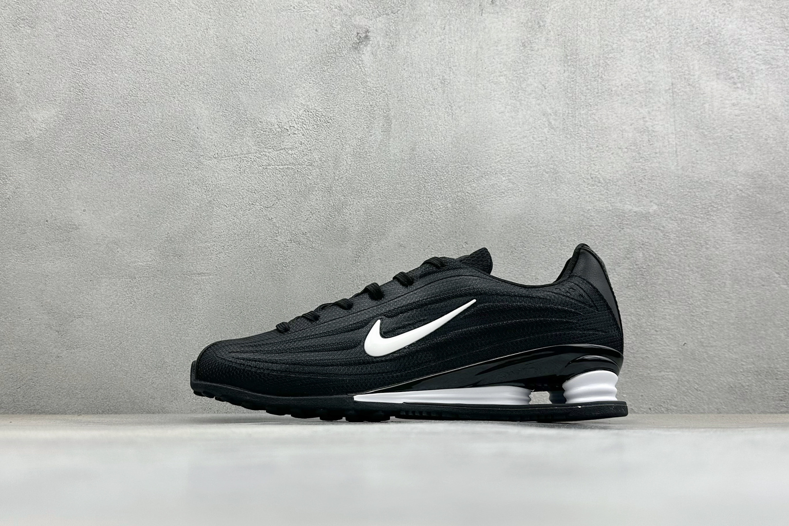 Nike Shox Z 耐克专利弹簧气柱跑步鞋 货号:HQ7541-001 带半码 编码:28