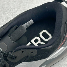 RS版Adidas Adizero Evo SL ATR M 阿迪超轻透气缓震跑鞋 整体外观造型与adi RS版Adidas Adizero Evo SL ATR M 阿迪超轻透气缓震跑鞋 整体外观造型与adi