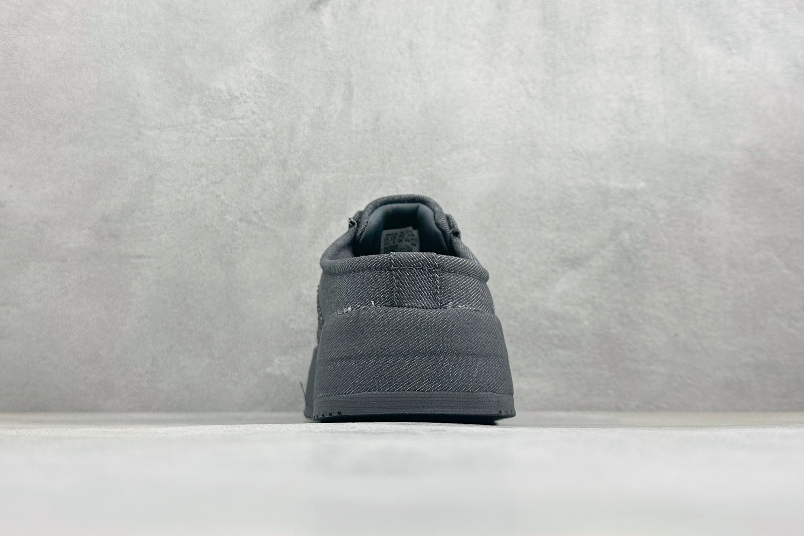 X福利 Adidas CAMPUS 00s WTR LO W 阿迪系列面包风经典复古低帮百搭休闲半拖 货号:KH8028 X福利 Adidas CAMPUS 00s WTR LO W 阿迪系列面包风经典复古低帮百搭休闲半拖 货号:KH8028