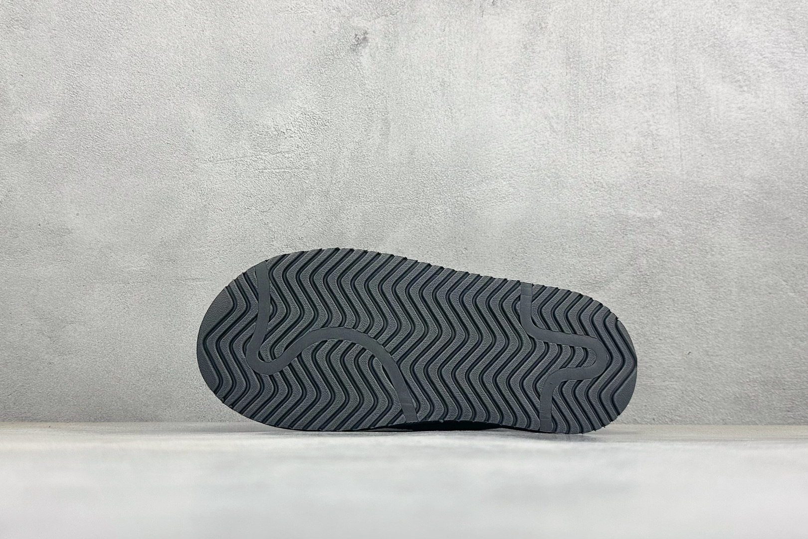 X福利 Adidas CAMPUS 00s WTR LO W 阿迪系列面包风经典复古低帮百搭休闲半拖 货号:KH8028 X福利 Adidas CAMPUS 00s WTR LO W 阿迪系列面包风经典复古低帮百搭休闲半拖 货号:KH8028