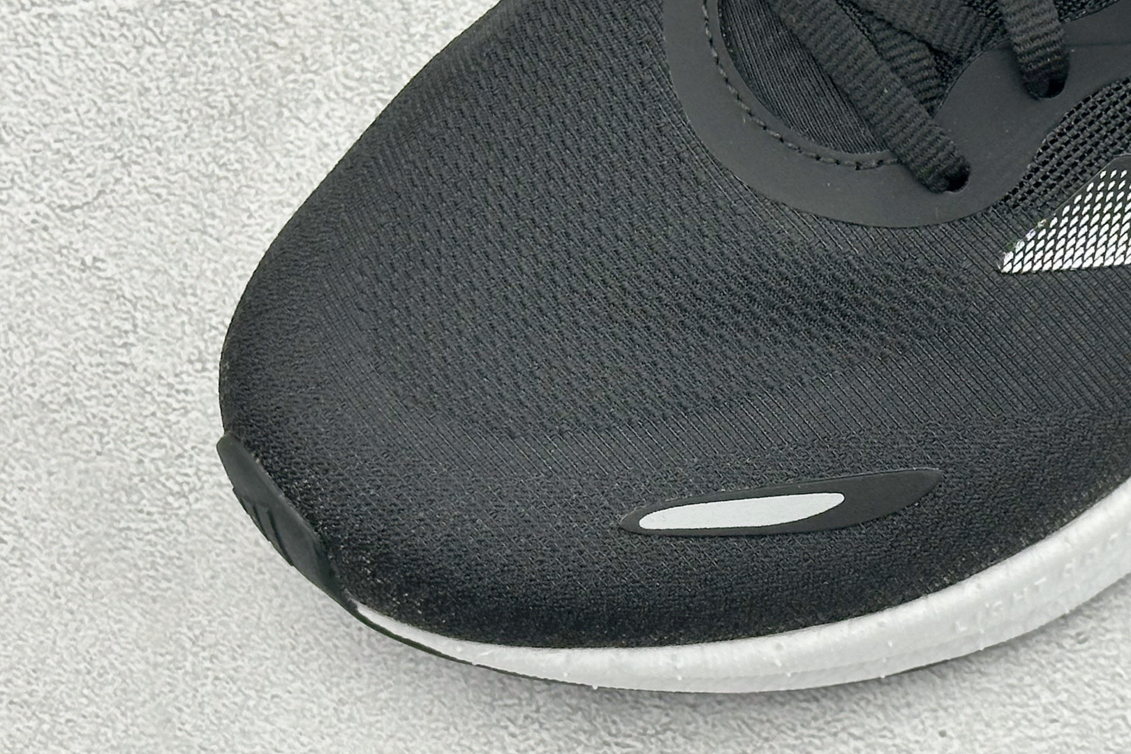 🌾 RS版Adidas Velostar 阿迪达斯爆米花缓震休闲慢跑鞋货号：HQ7281尺码：36 36