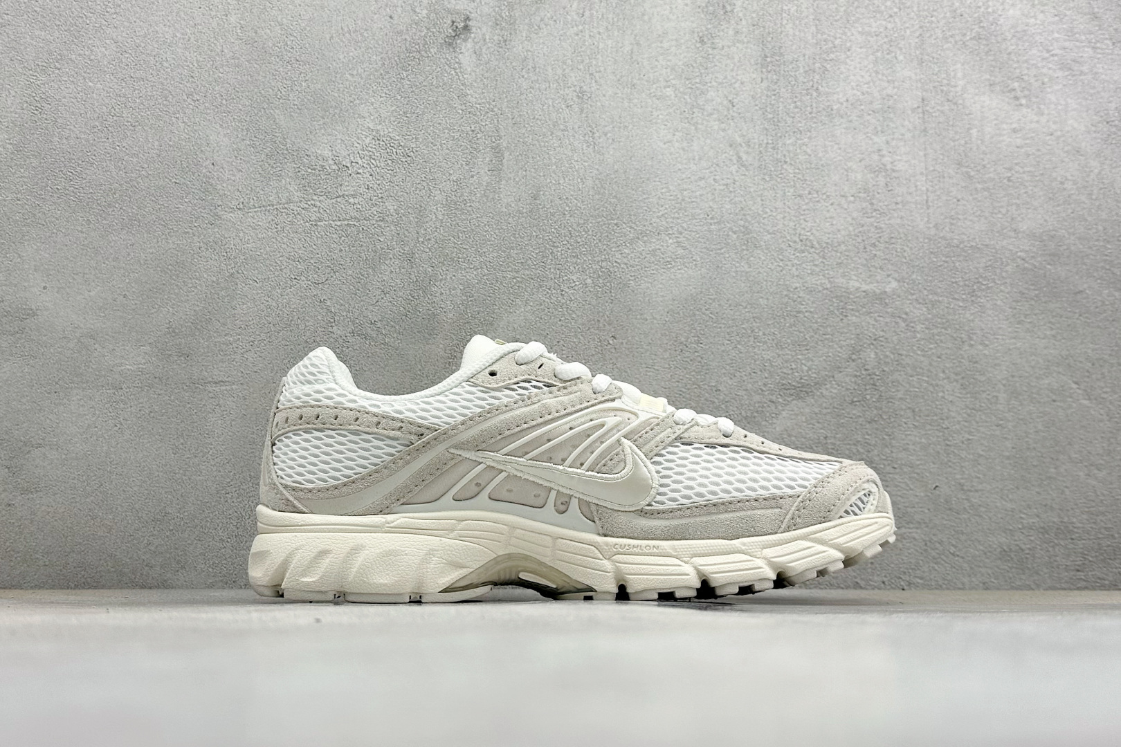 🌾 Nike Air Max Moto 2K 耐克新款复古气垫跑步鞋 货号：IO4862-100尺码：3