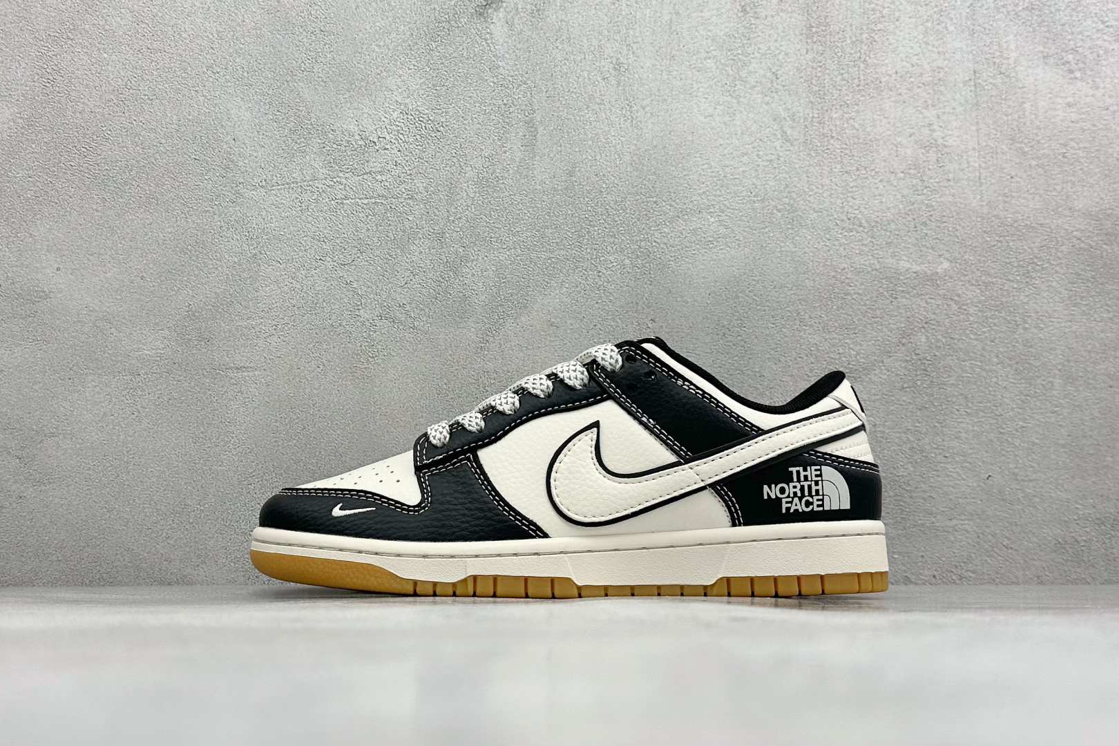 ️新品上架 【公司级D版】 The North Face x NK SB Dunk 低帮北面联名限定米白藏青 货号:XX3168-119