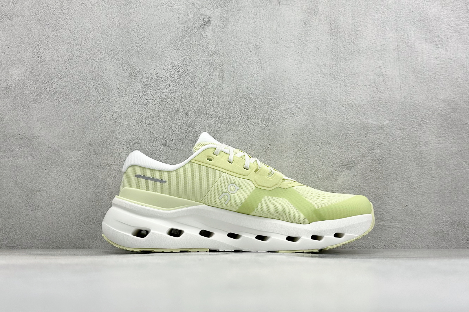 🌾 RS版On Cloudrunner 3 昂跑 户外街头机能风新兴品牌轻便低帮跑步鞋首发实拍鞋款以网球