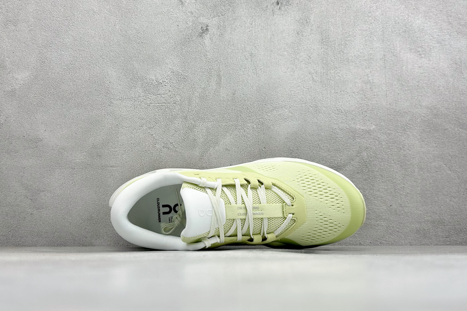 🌾 RS版On Cloudrunner 3 昂跑 户外街头机能风新兴品牌轻便低帮跑步鞋首发实拍鞋款以网球