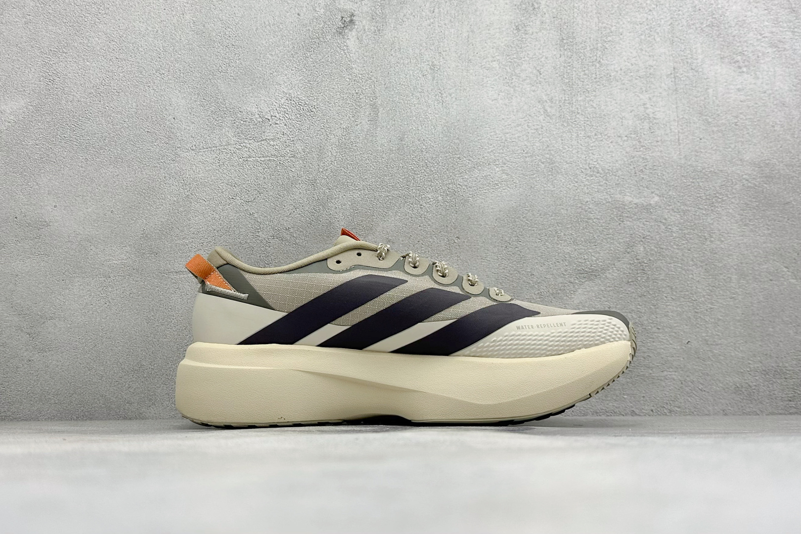 🌾 RS版Adidas Adizero Evo SL ATR M 阿迪超轻透气缓震跑鞋 整体外观造型与a