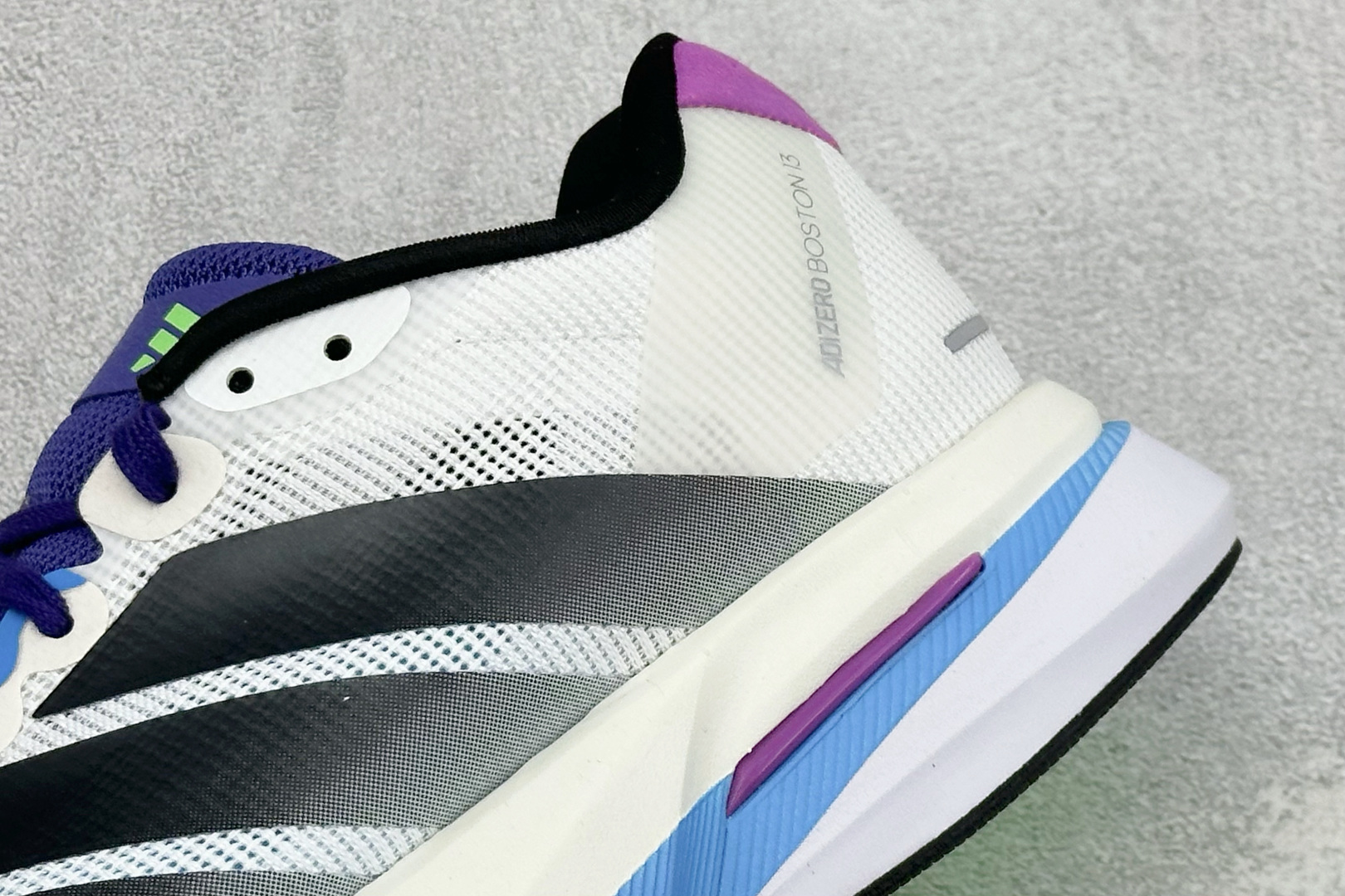 🌾 RS版Adidas ADIZERO BOSTON 13 泡棉搭配碳纤维板 缓震透气跑步鞋 专为中长跑
