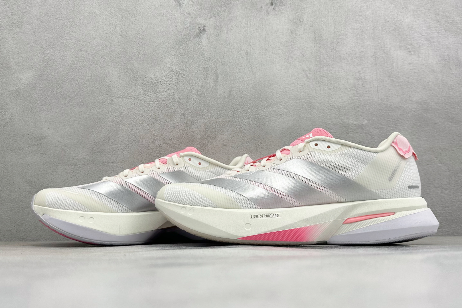🌾 RS版Adidas ADIZERO BOSTON 13 泡棉搭配碳纤维板 缓震透气跑步鞋 专为中长跑