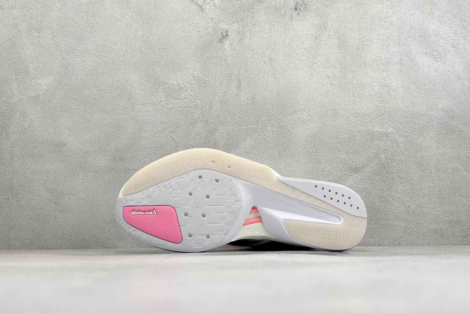 🌾 RS版Adidas ADIZERO BOSTON 13 泡棉搭配碳纤维板 缓震透气跑步鞋 专为中长跑