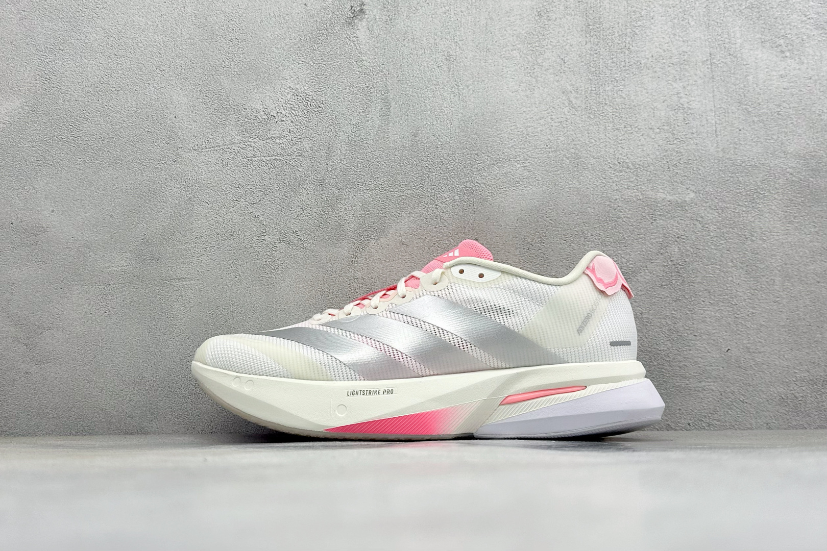 🌾 RS版Adidas ADIZERO BOSTON 13 泡棉搭配碳纤维板 缓震透气跑步鞋 专为中长跑