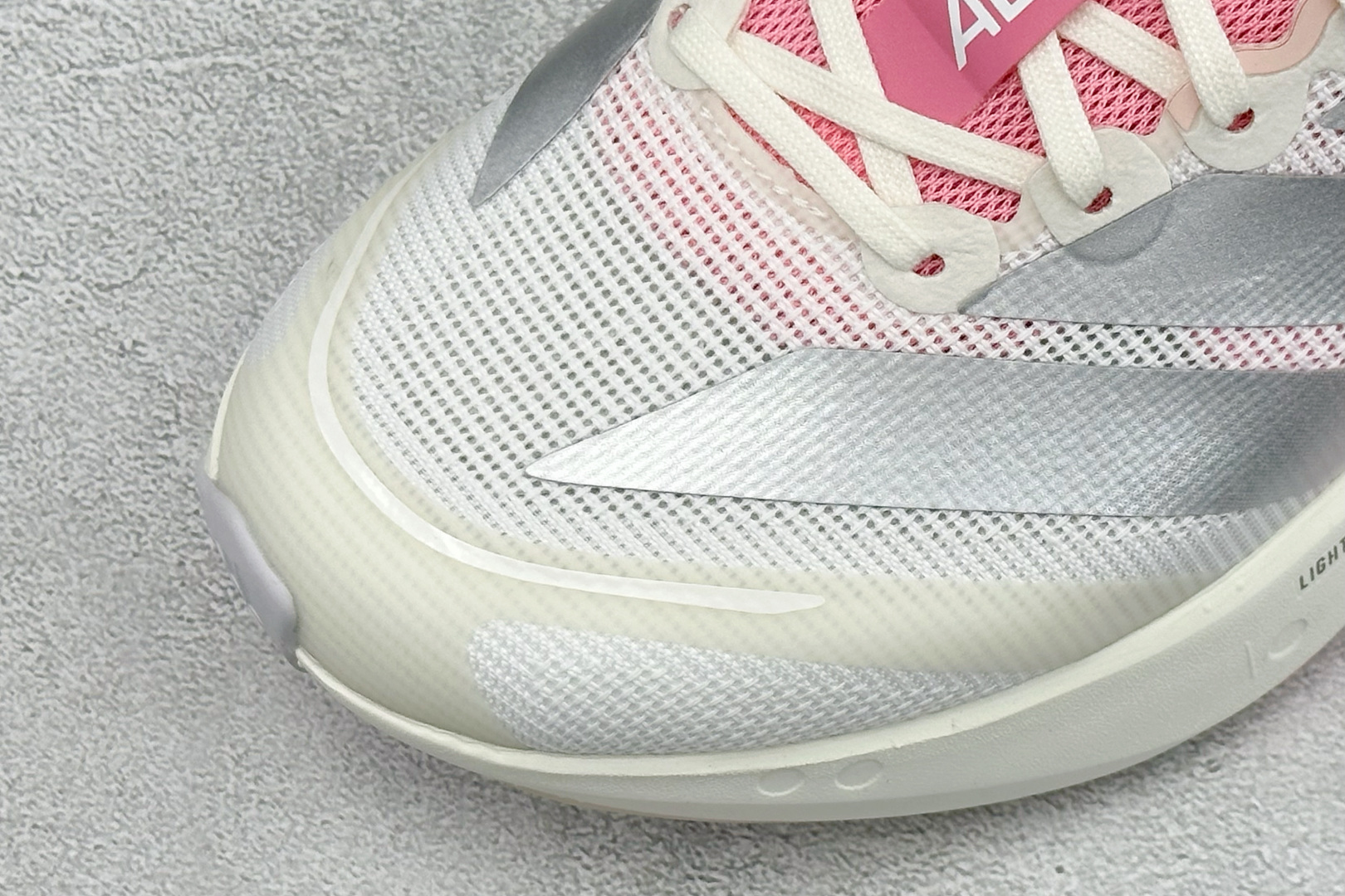 🌾 RS版Adidas ADIZERO BOSTON 13 泡棉搭配碳纤维板 缓震透气跑步鞋 专为中长跑