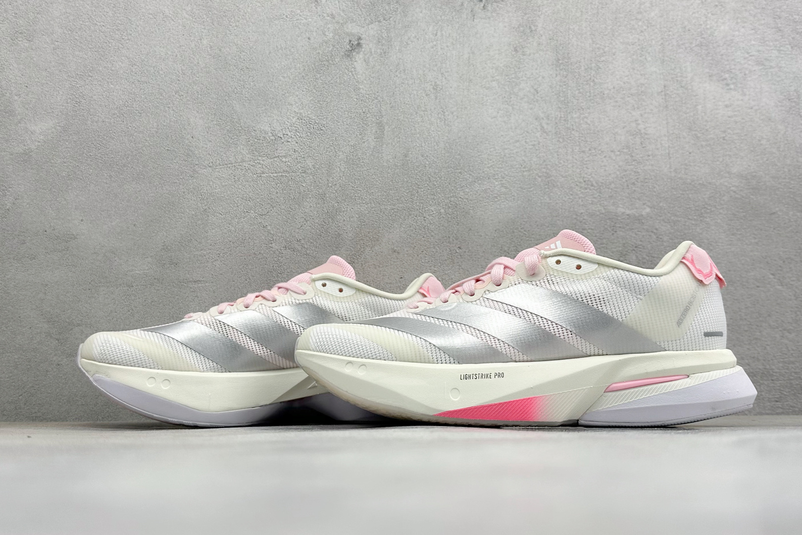 🌾 RS版Adidas ADIZERO BOSTON 13 泡棉搭配碳纤维板 缓震透气跑步鞋 专为中长跑