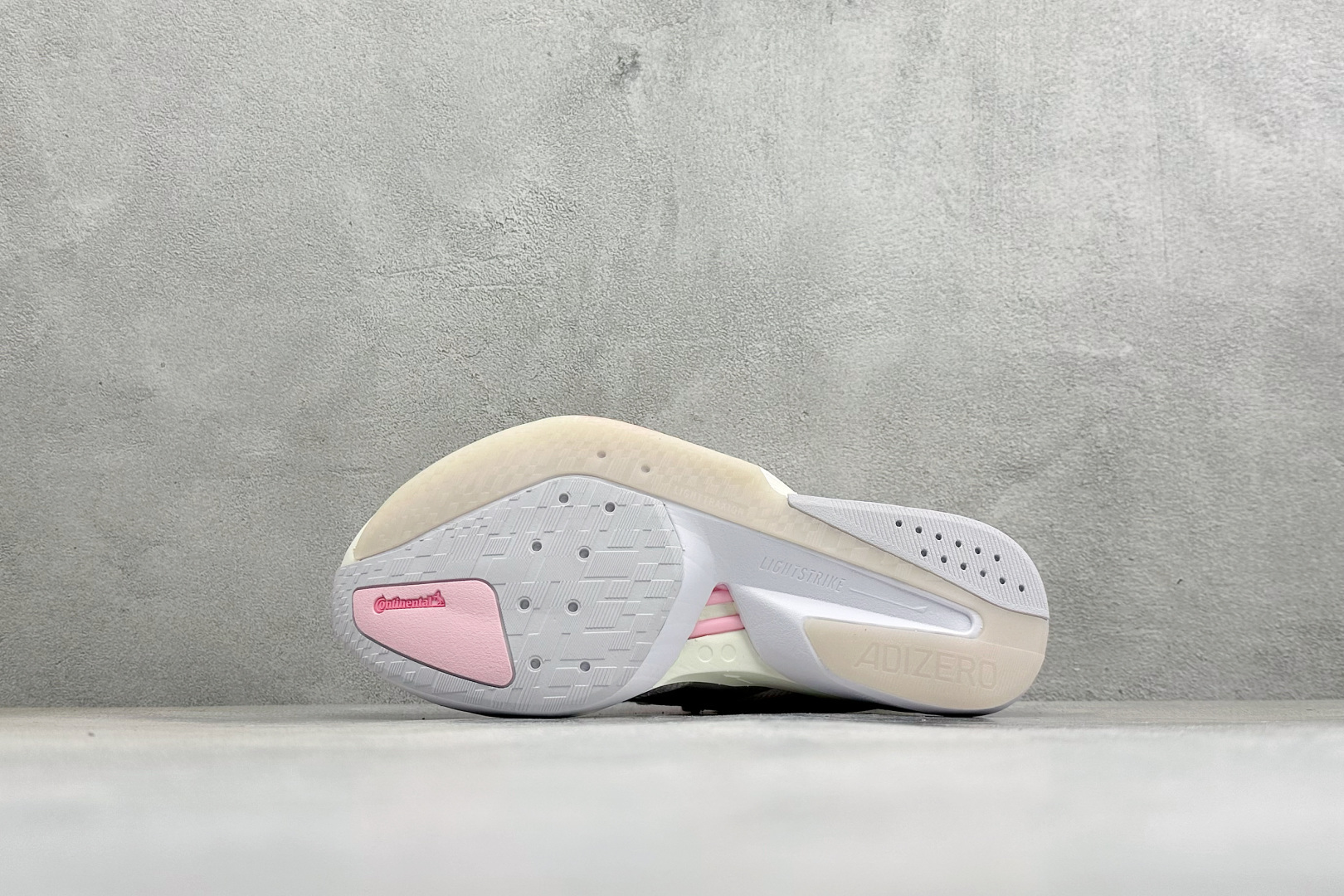 🌾 RS版Adidas ADIZERO BOSTON 13 泡棉搭配碳纤维板 缓震透气跑步鞋 专为中长跑