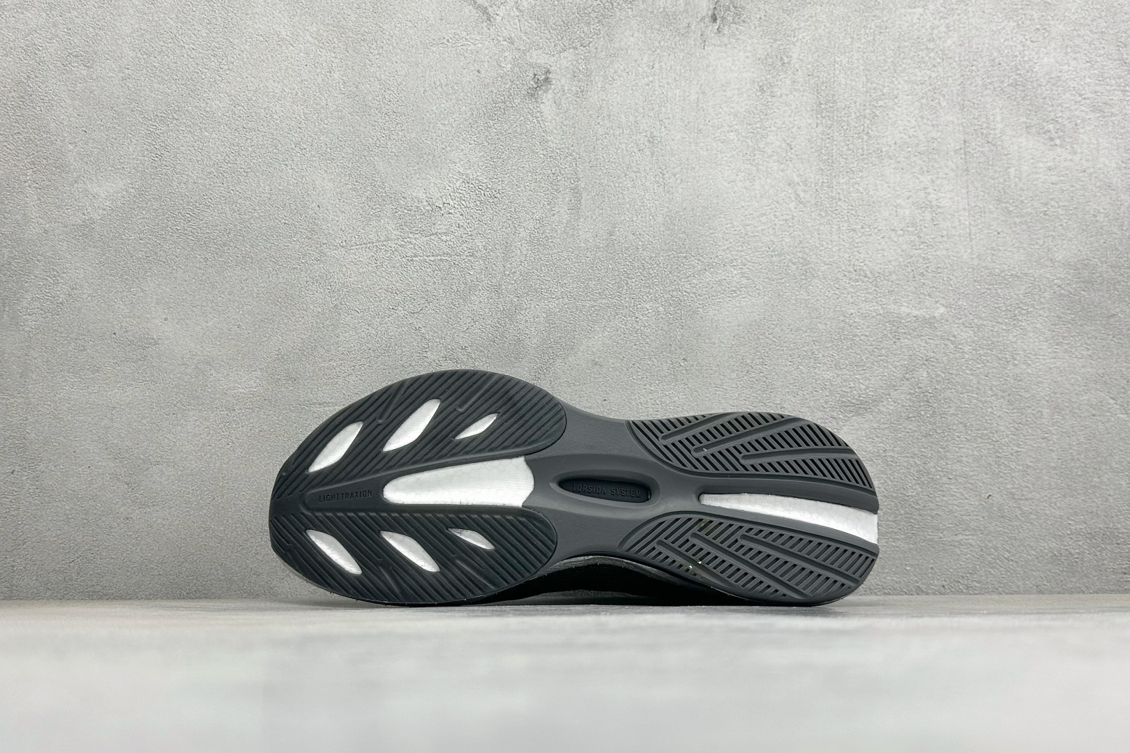 🌾 RS版Adidas Velostar 阿迪达斯爆米花缓震休闲慢跑鞋货号：KI6046尺码：36-45