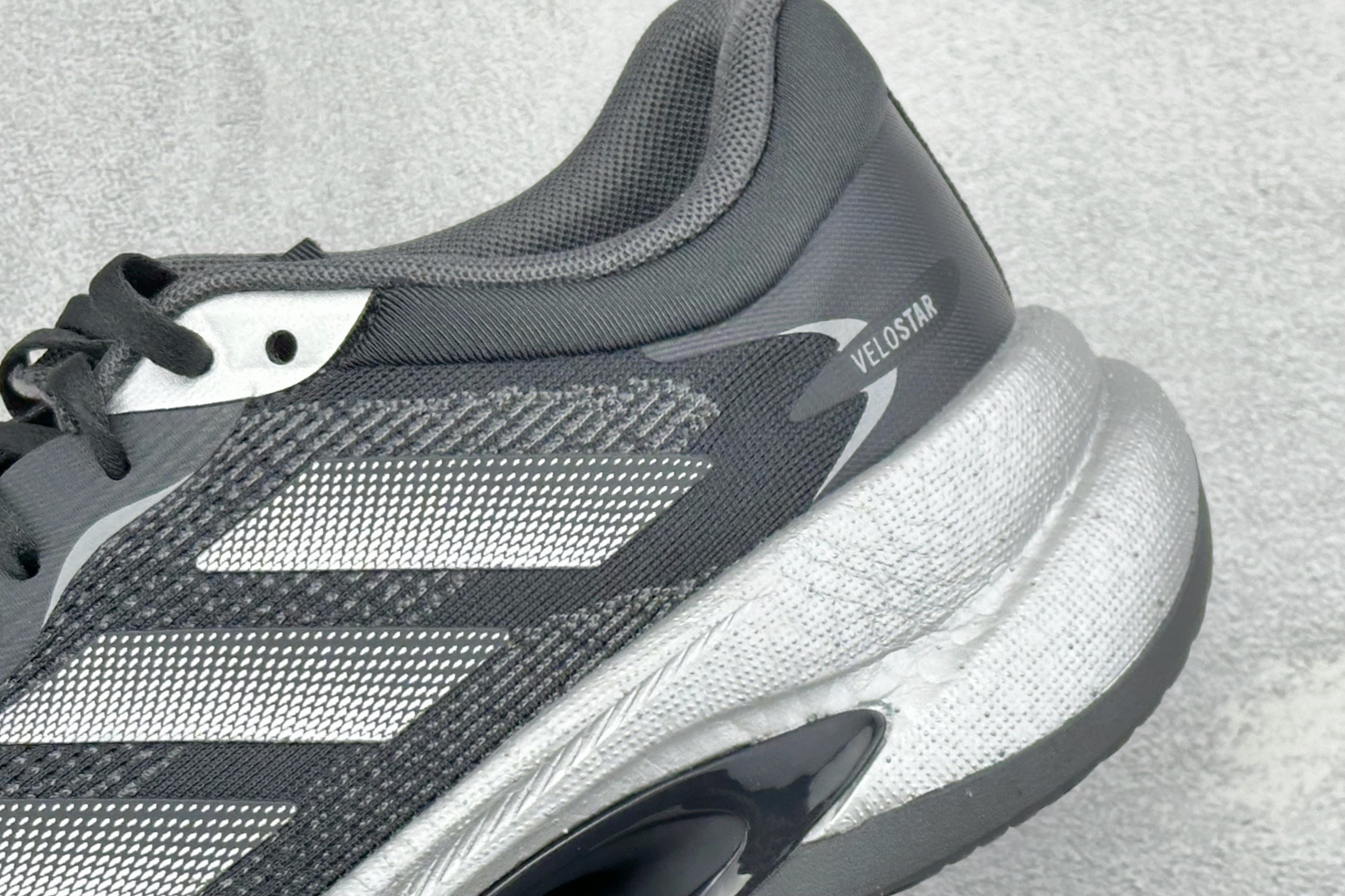 🌾 RS版Adidas Velostar 阿迪达斯爆米花缓震休闲慢跑鞋货号：KI6046尺码：36-45