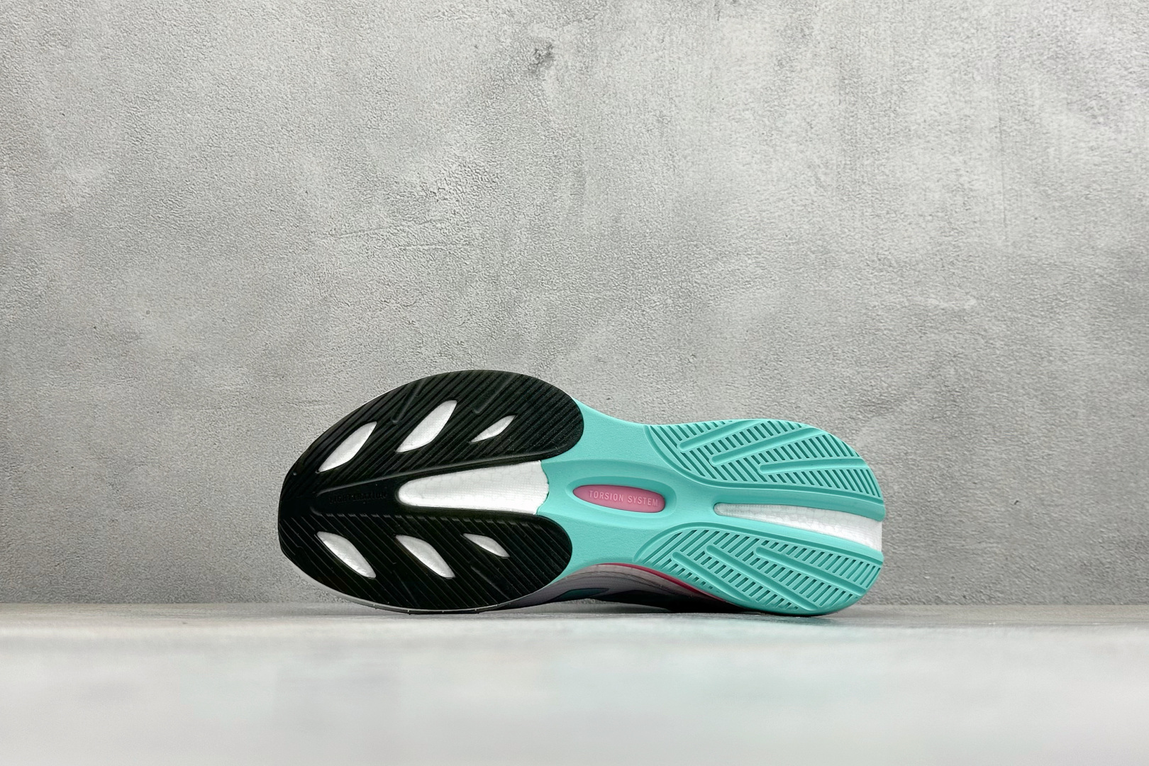 🌾 RS版Adidas Velostar 阿迪达斯爆米花缓震休闲慢跑鞋货号：KH5347尺码：36-40
