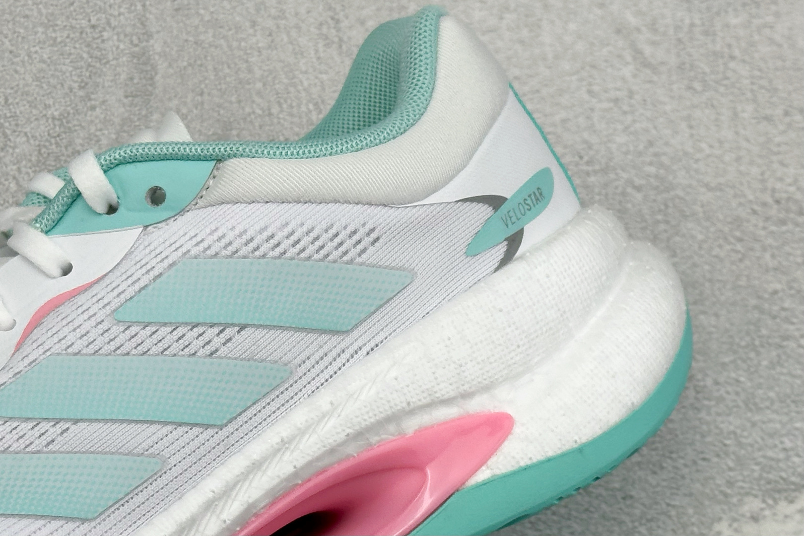 🌾 RS版Adidas Velostar 阿迪达斯爆米花缓震休闲慢跑鞋货号：KH5347尺码：36-40