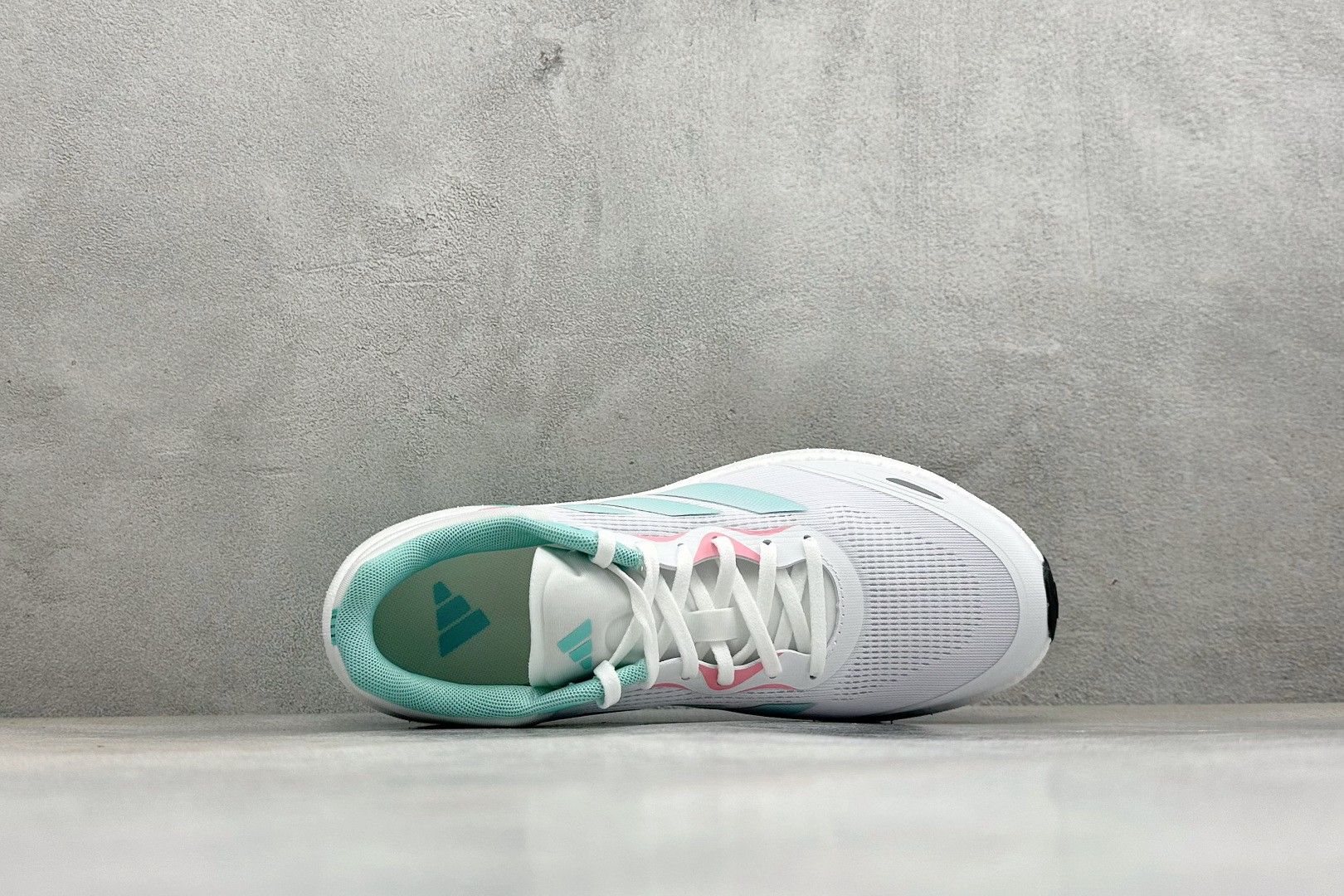🌾 RS版Adidas Velostar 阿迪达斯爆米花缓震休闲慢跑鞋货号：KH5347尺码：36-40