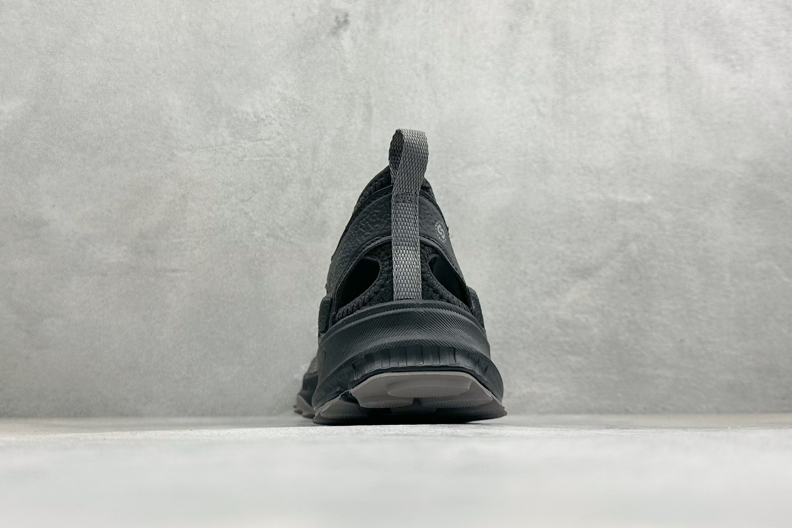 KEEN科恩 ZIONIC ADV 户外休闲防滑透气耐磨溯溪鞋货号: 尺码: 36-46带半码编码：32