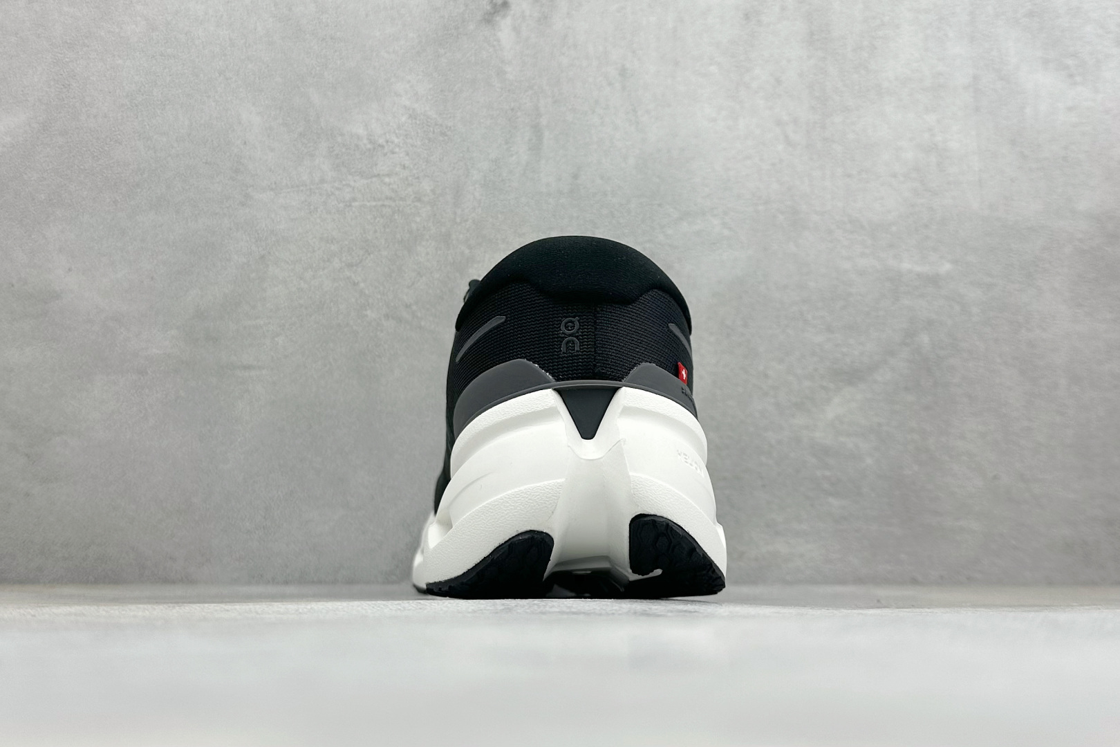 🌾 RS版On Cloudrunner 3 昂跑 户外街头机能风新兴品牌轻便低帮跑步鞋首发实拍鞋款以网球