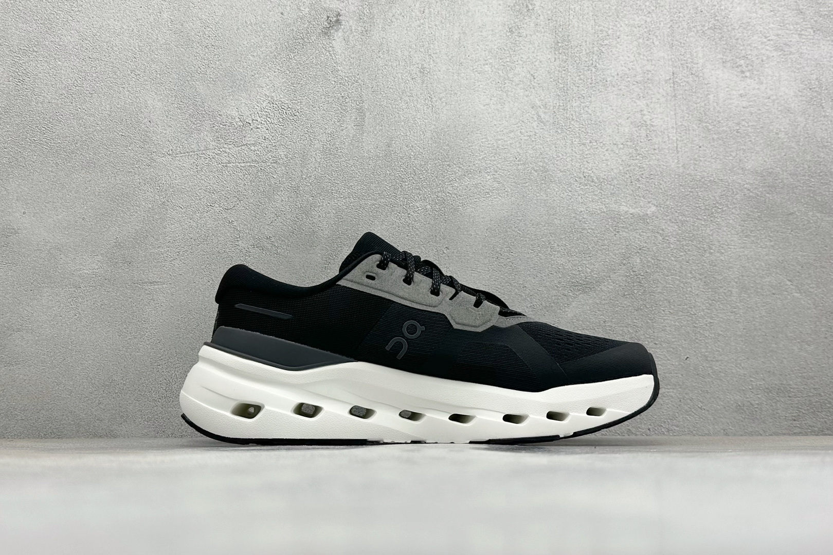 🌾 RS版On Cloudrunner 3 昂跑 户外街头机能风新兴品牌轻便低帮跑步鞋首发实拍鞋款以网球