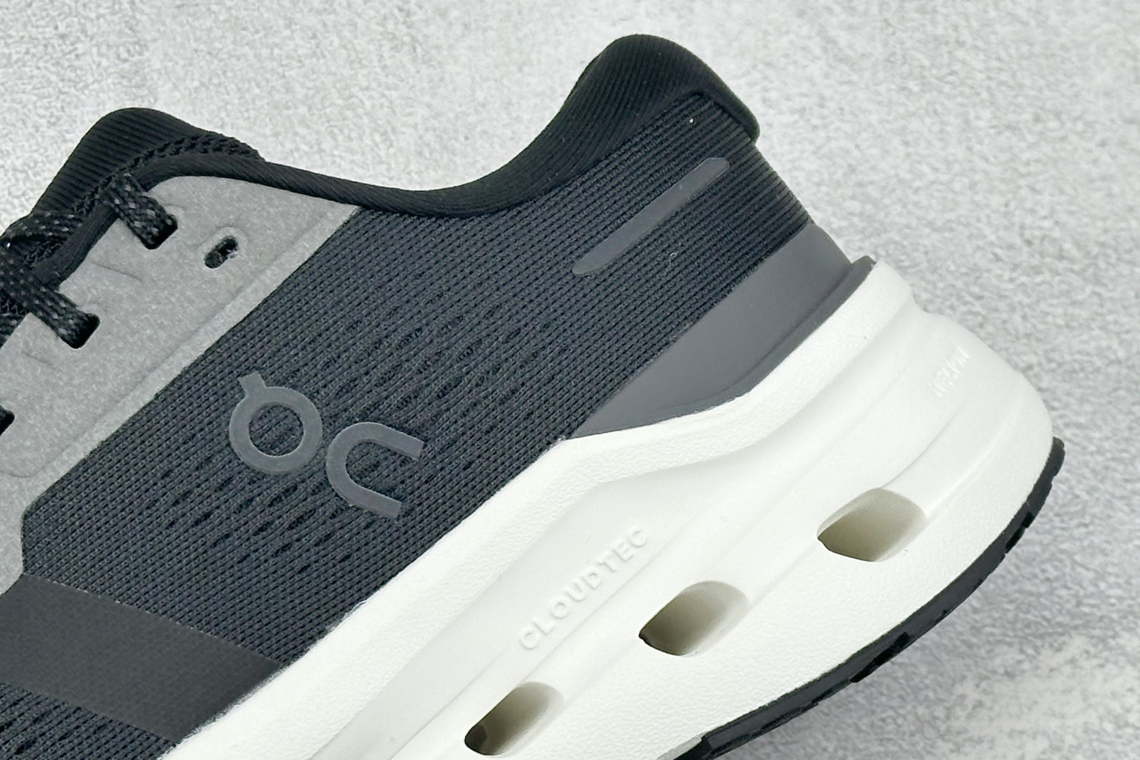 🌾 RS版On Cloudrunner 3 昂跑 户外街头机能风新兴品牌轻便低帮跑步鞋首发实拍鞋款以网球