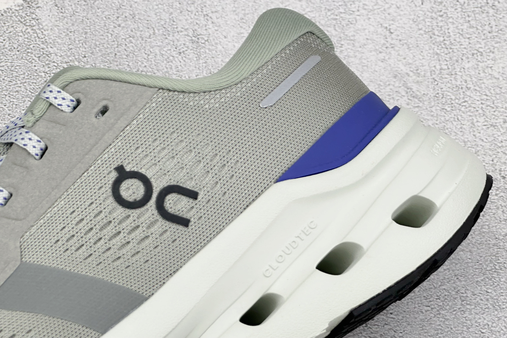 🌾 RS版On Cloudrunner 3 昂跑 户外街头机能风新兴品牌轻便低帮跑步鞋首发实拍鞋款以网球