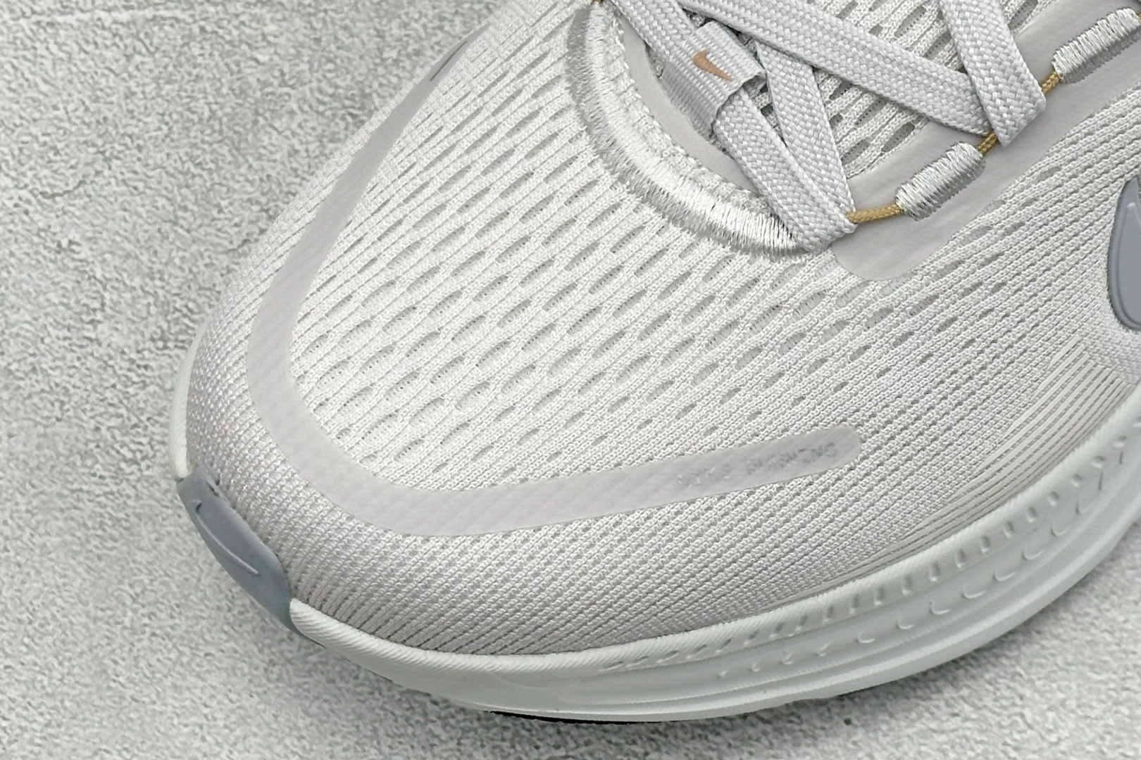 🌾 RS版 NK Zoom VOMERO 18 网面透气轻量跑鞋外贸专供订单 原厂折返国内销售 国外专柜