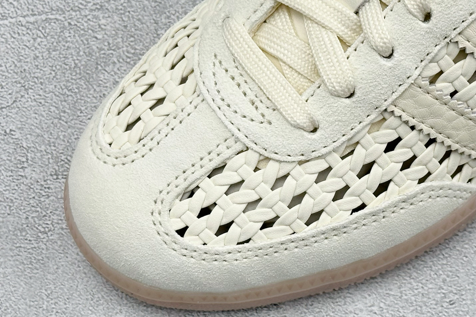 🌾 Adidas Samba OG 阿迪三叶草休闲半拖货哈：KH7719尺码：35 36 36.5 37