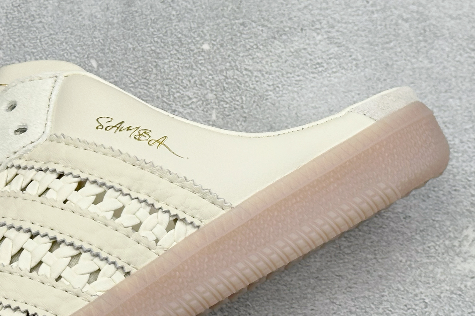 🌾 Adidas Samba OG 阿迪三叶草休闲半拖货哈：KH7719尺码：35 36 36.5 37
