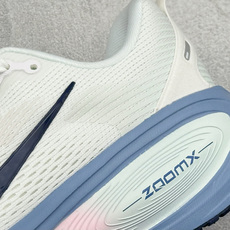 🌾 RS版 NK Zoom VOMERO 18 网面透气轻量跑鞋外贸专供订单 原厂折返国内销售 国外专柜 🌾 RS版 NK Zoom VOMERO 18 网面透气轻量跑鞋外贸专供订单 原厂折返国内销售 国外专柜