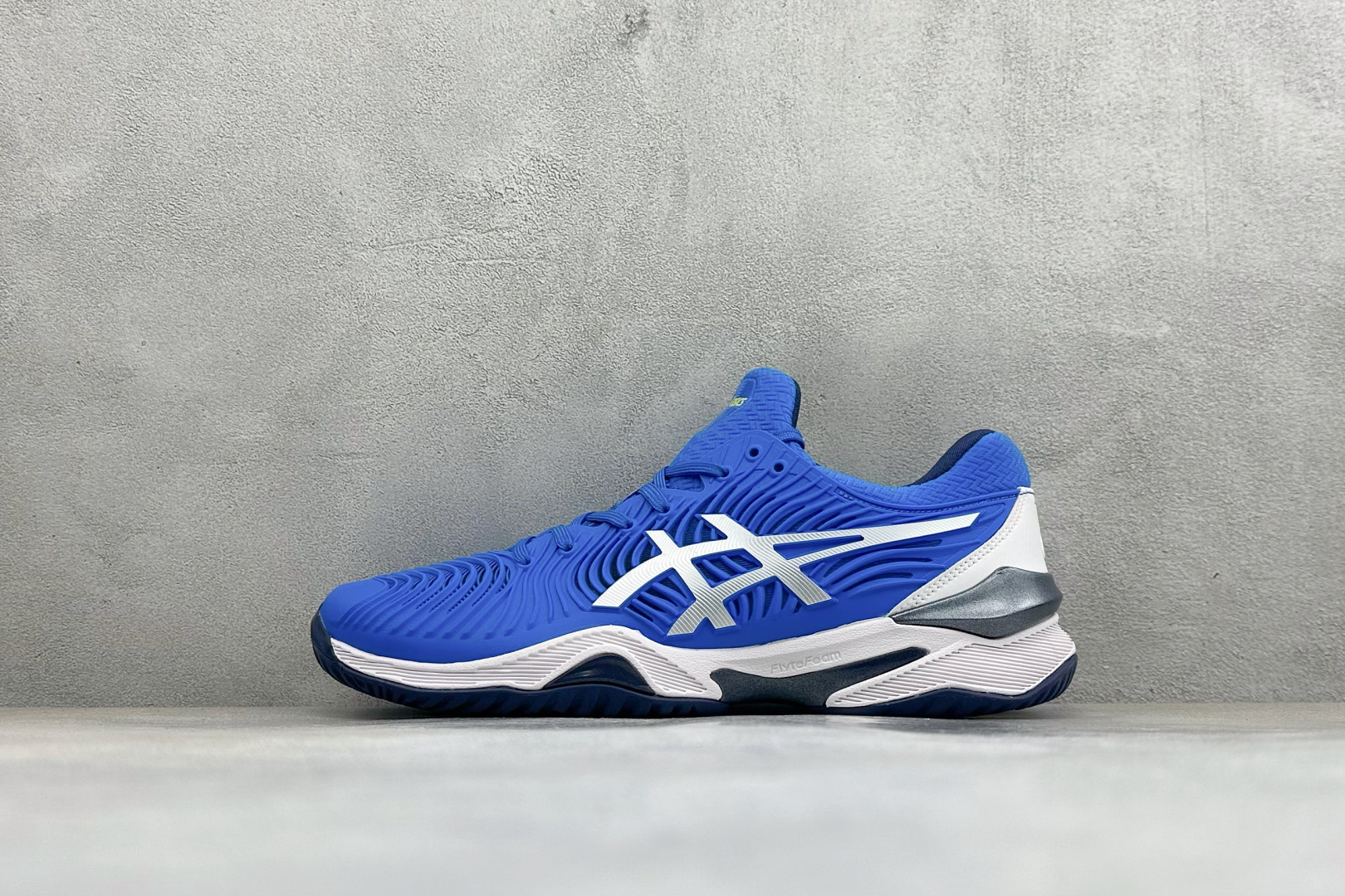 NO:887867,Local terminal store YA version Asics Court FF 2 Asics sports and leisure breathable professional tennis shoes Newly designed engineered jacquard mesh upper Using Asics' cutting-edge FF BLAST PLUS cushioning material Built-in TWISTRUSS midfoot stabilizer provides excellent anti-torsion support Fine flex groove design and AHAR wear-resistant rubber flexible groove outsole Item No. 1041A089-400 Size 36-46  Code 32,,ASICS19860909本地 终端放店 YA版Asics Court FF 2 亚瑟士运动休闲透气专业网球鞋 全新设计的工程提花网布鞋面 采用Asics前沿的FF BLAST PLUS缓震材料 内置TWISTRUSS中足稳定片 提供出色的抗扭转支撑 精细的弯曲凹槽设计与AHAR耐磨橡胶柔性凹槽外底 货号1041A089-400 尺码36-46 编码32,,ASICS,Men's shoes
