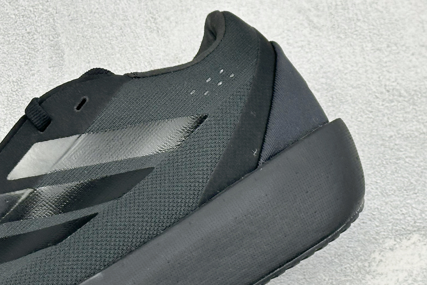 🌾 TF版AD ADIDAS  ZENBOOST 轻盈透气耐磨 织物低帮跑步鞋货号：HQ9530尺码：3