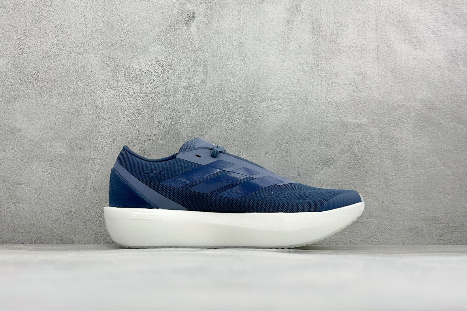 🌾 TF版AD ADIDAS  ZENBOOST 轻盈透气耐磨 织物低帮跑步鞋货号：IH9493尺码：3