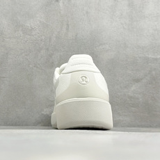 C版lululemon露露乐蒙 Cityverse 简约百搭 减震耐磨低帮板鞋将运动科技融入了德训鞋的外 C版lululemon露露乐蒙 Cityverse 简约百搭 减震耐磨低帮板鞋将运动科技融入了德训鞋的外