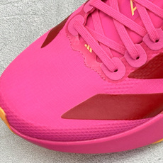 RS版Adidas Adizero Evo SL 阿迪超轻透气缓震跑鞋整体外观造型与adiZero Ad RS版Adidas Adizero Evo SL 阿迪超轻透气缓震跑鞋整体外观造型与adiZero Ad