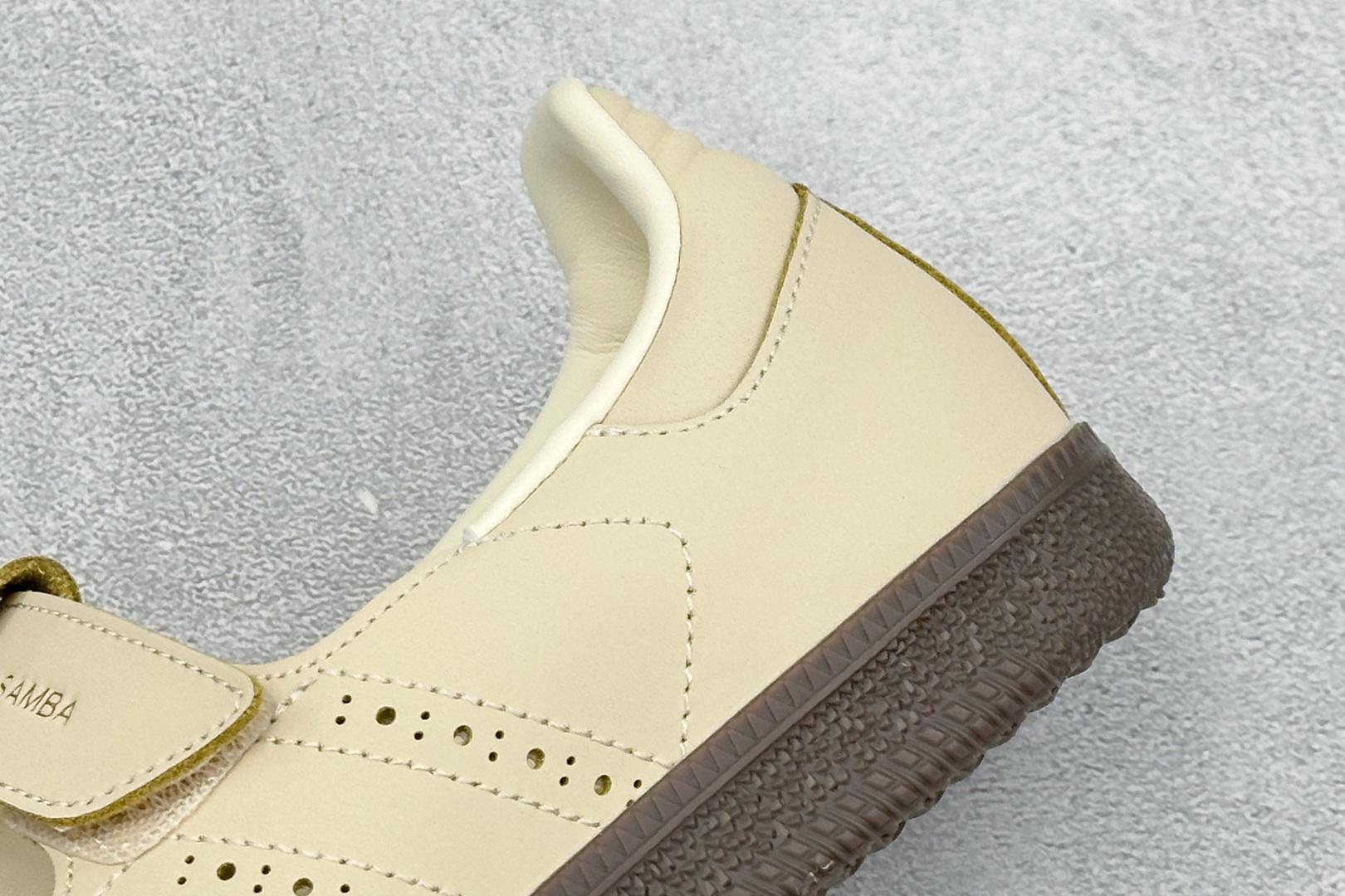 RS版Adidas Samba Jane 头层 阿迪达斯 玛丽珍懒人生活鞋#原档案开发出品 头层皮料切割