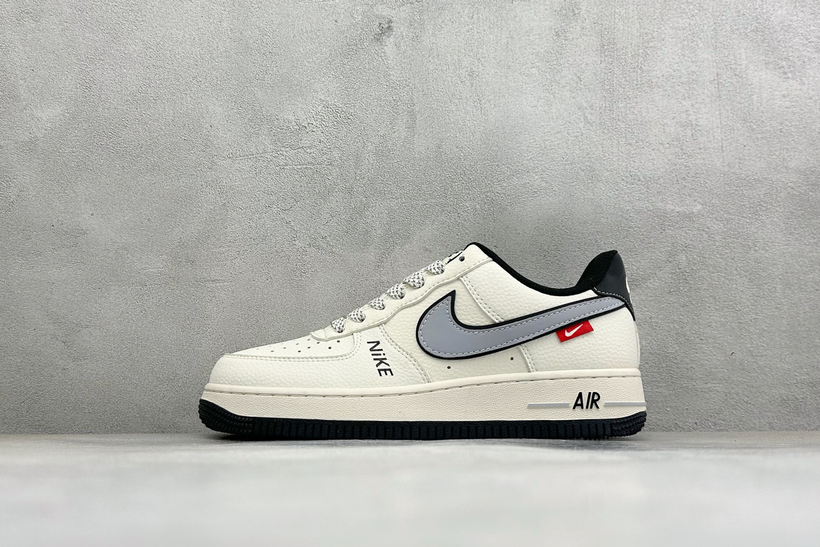福利特价 Nike Air Force 1'07 Low 联名 空军一号低帮休闲板鞋 #原楦原纸板 纯正空军版型 内置全