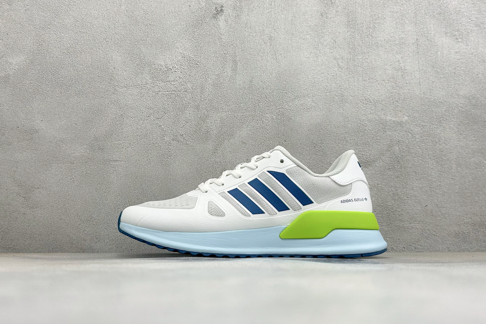 AD TUBULAR SHADOW 百搭舒适 减震耐磨 低帮运动跑鞋 货号：EG4955 尺码：39-45 