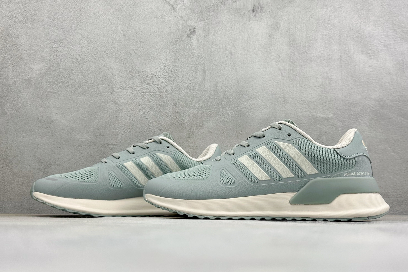 AD TUBULAR SHADOW 百搭舒适 减震耐磨 低帮运动跑鞋 货号：EG4959 尺码：39-45 
