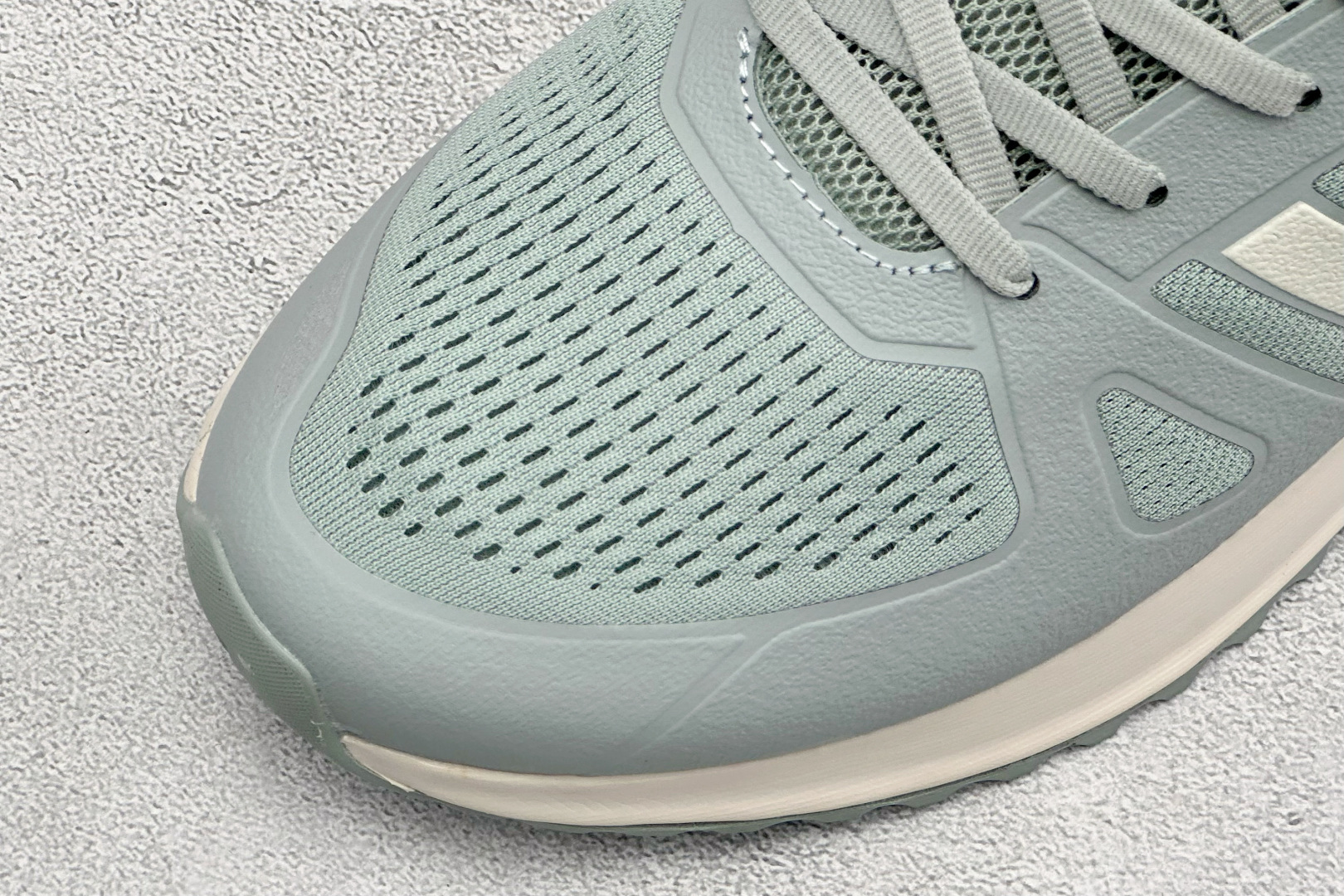 AD TUBULAR SHADOW 百搭舒适 减震耐磨 低帮运动跑鞋 货号：EG4959 尺码：39-45 