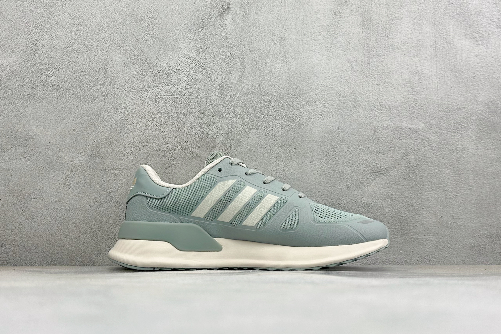 AD TUBULAR SHADOW 百搭舒适 减震耐磨 低帮运动跑鞋 货号：EG4959 尺码：39-45 