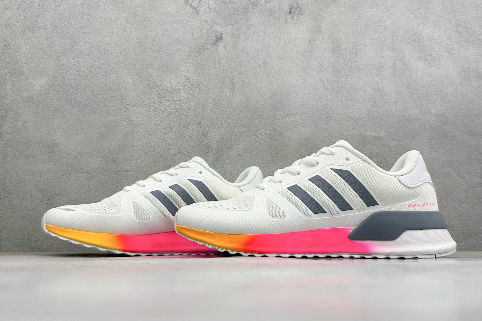 AD TUBULAR SHADOW 百搭舒适 减震耐磨 低帮运动跑鞋 货号：EG4911 尺码：36-45 