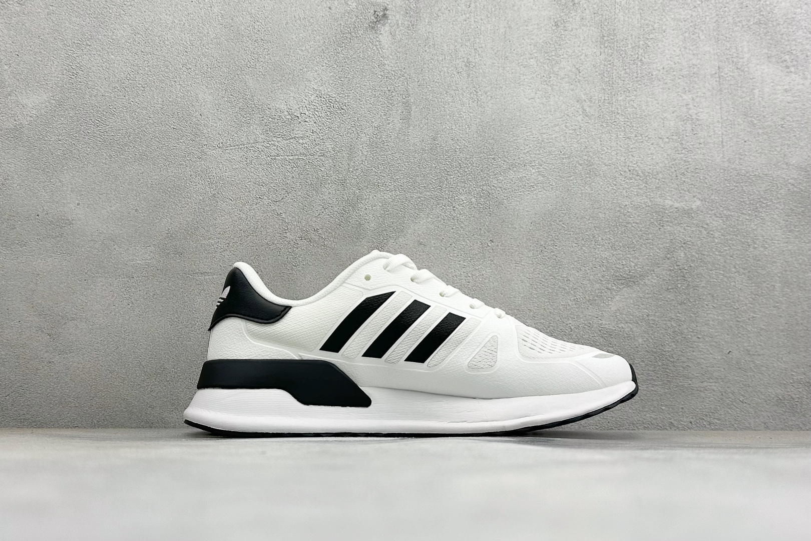 AD TUBULAR SHADOW 百搭舒适 减震耐磨 低帮运动跑鞋 货号：EG4954 尺码：36-45 