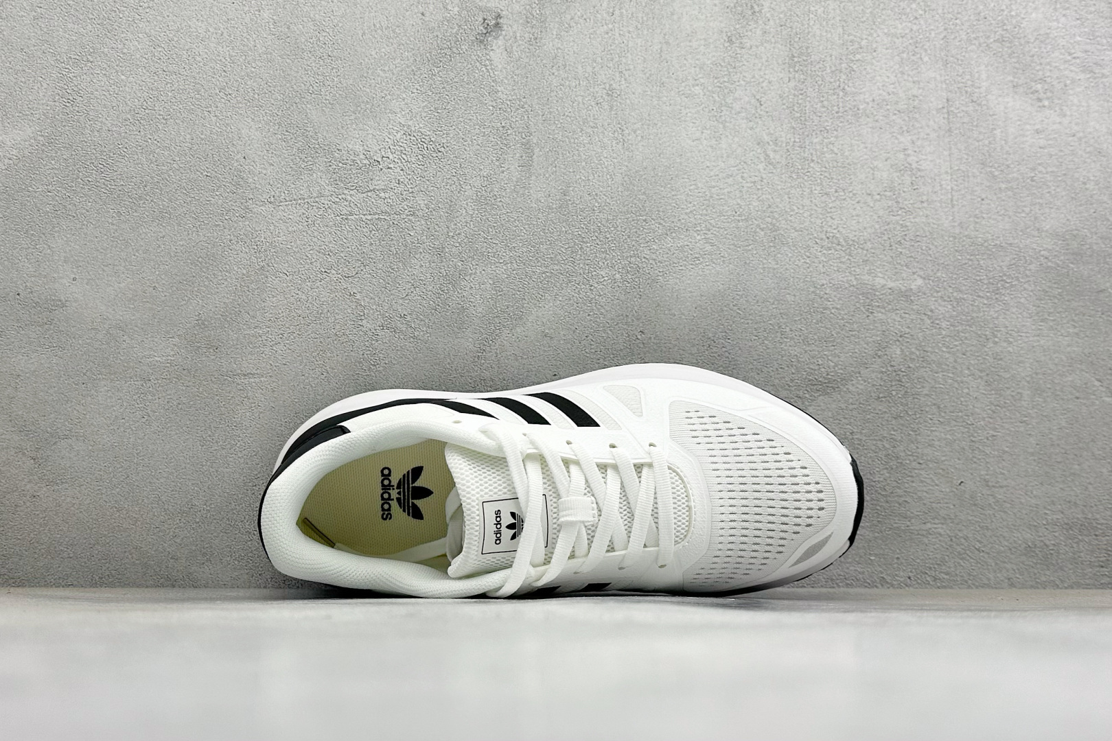 AD TUBULAR SHADOW 百搭舒适 减震耐磨 低帮运动跑鞋 货号：EG4954 尺码：36-45 
