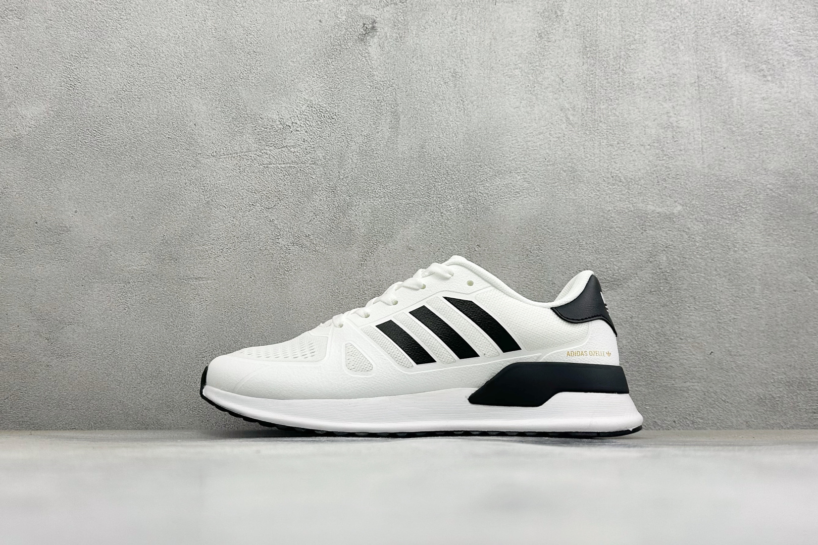 AD TUBULAR SHADOW 百搭舒适 减震耐磨 低帮运动跑鞋 货号：EG4954 尺码：36-45 