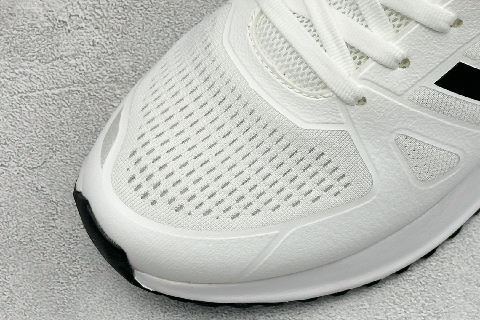 AD TUBULAR SHADOW 百搭舒适 减震耐磨 低帮运动跑鞋 货号：EG4954 尺码：36-45 