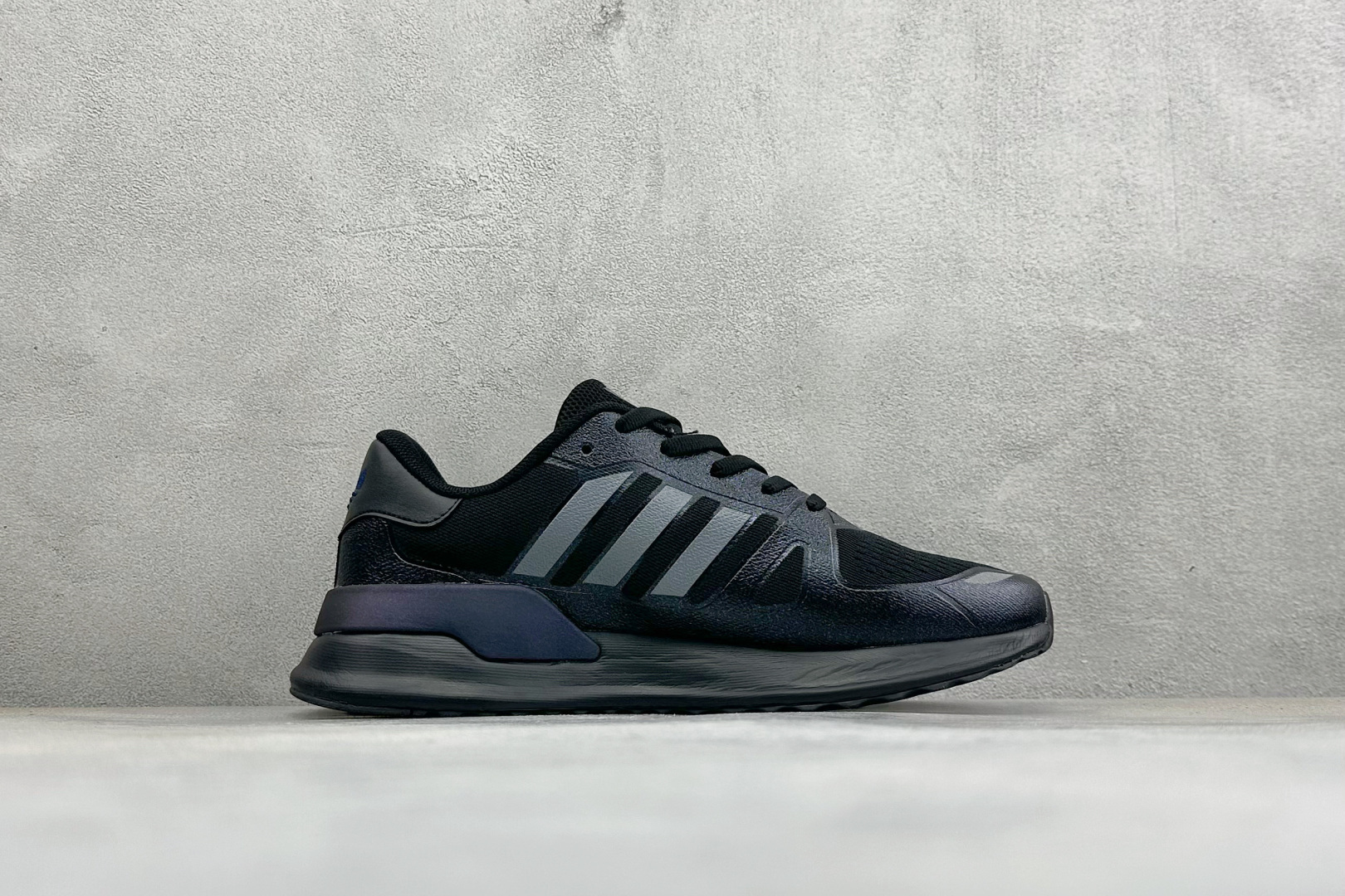 AD TUBULAR SHADOW 百搭舒适 减震耐磨 低帮运动跑鞋 货号：EG4952 尺码：36-45 